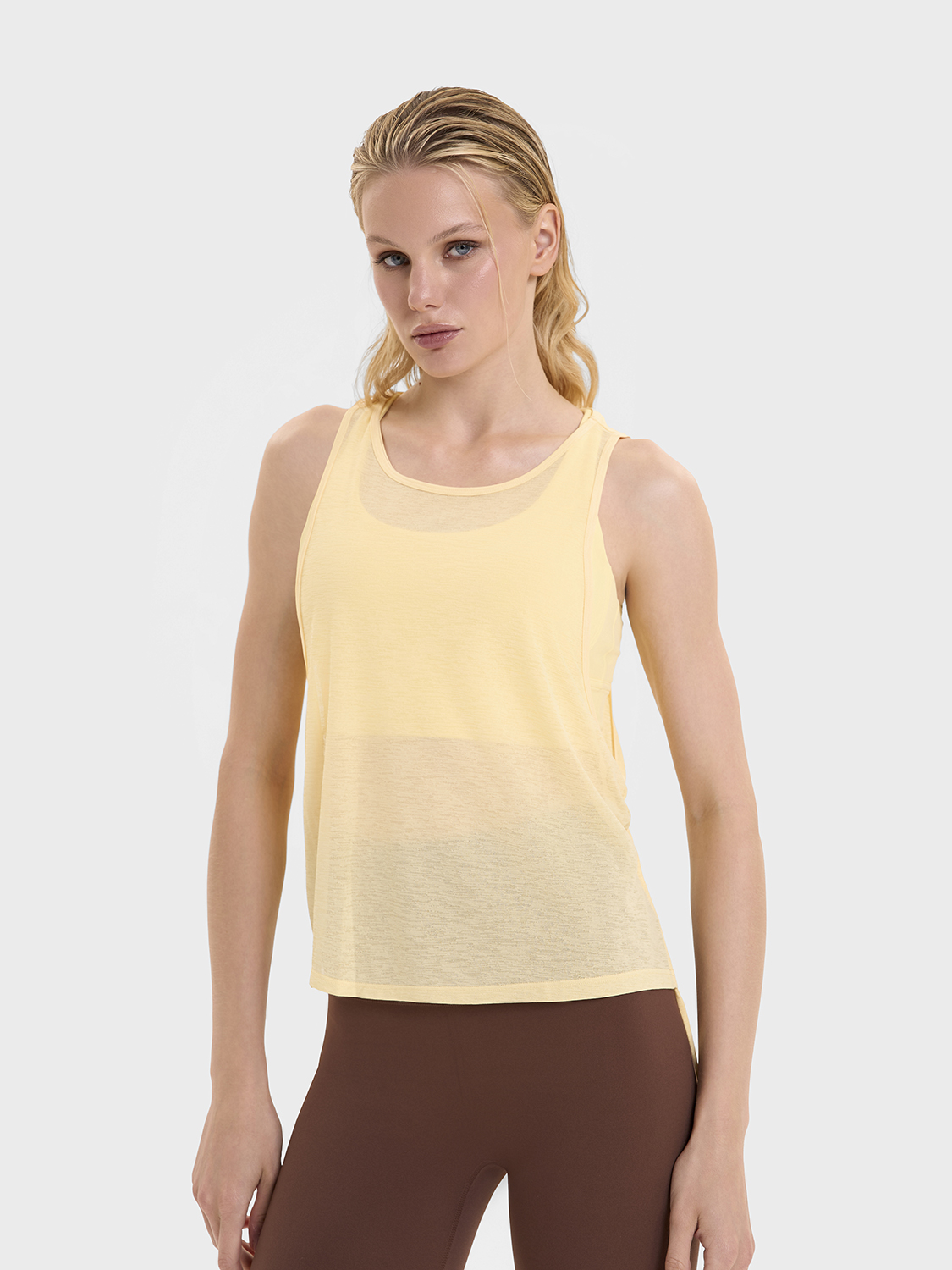 Майка с завязками по бокам свободного кроя